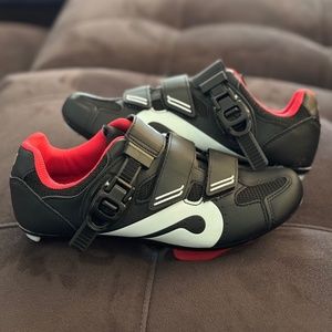 Peloton cycling shoes women’s 37